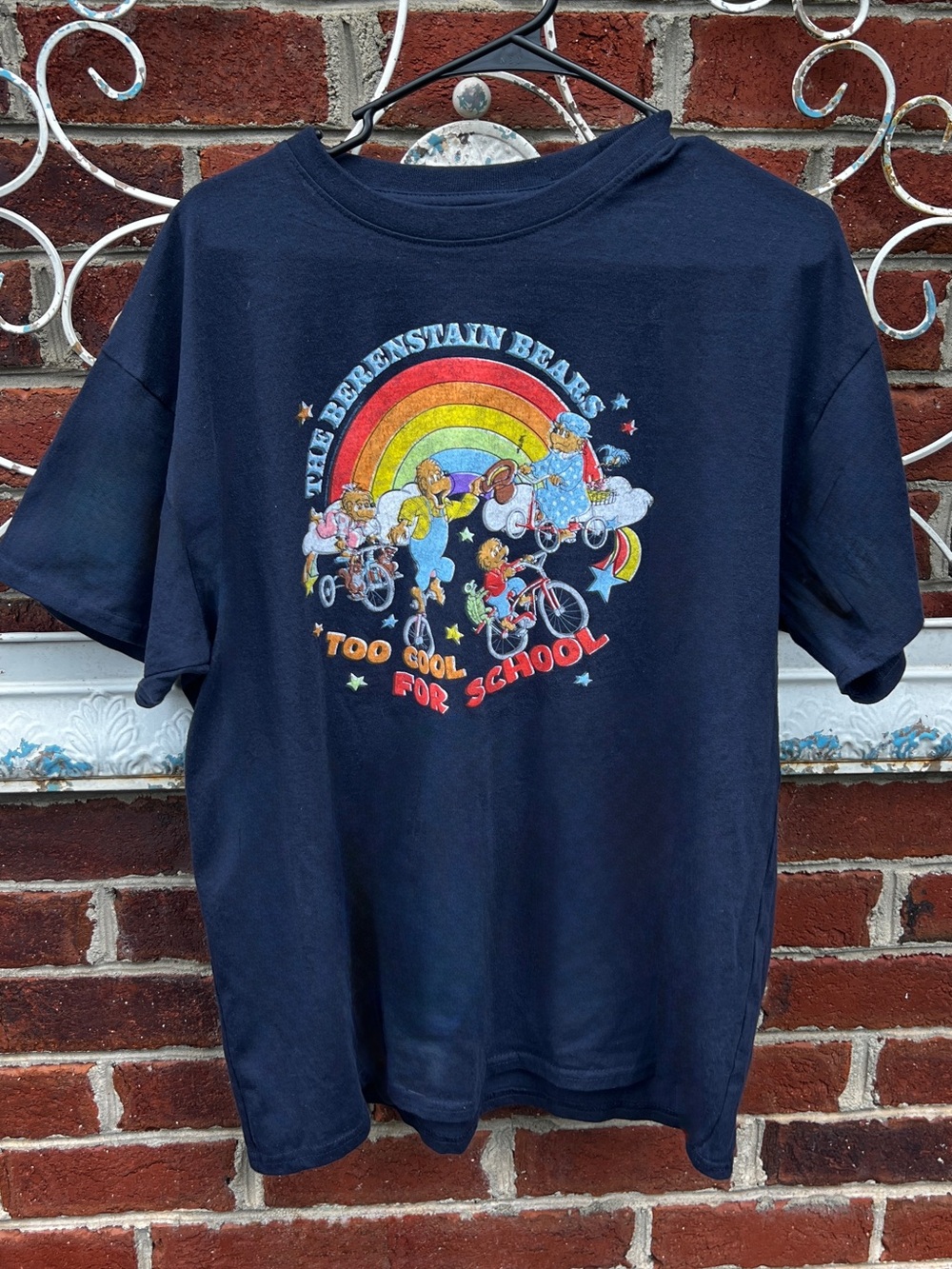 Berenstain Bears Too Cool for School Graphic Tee XL